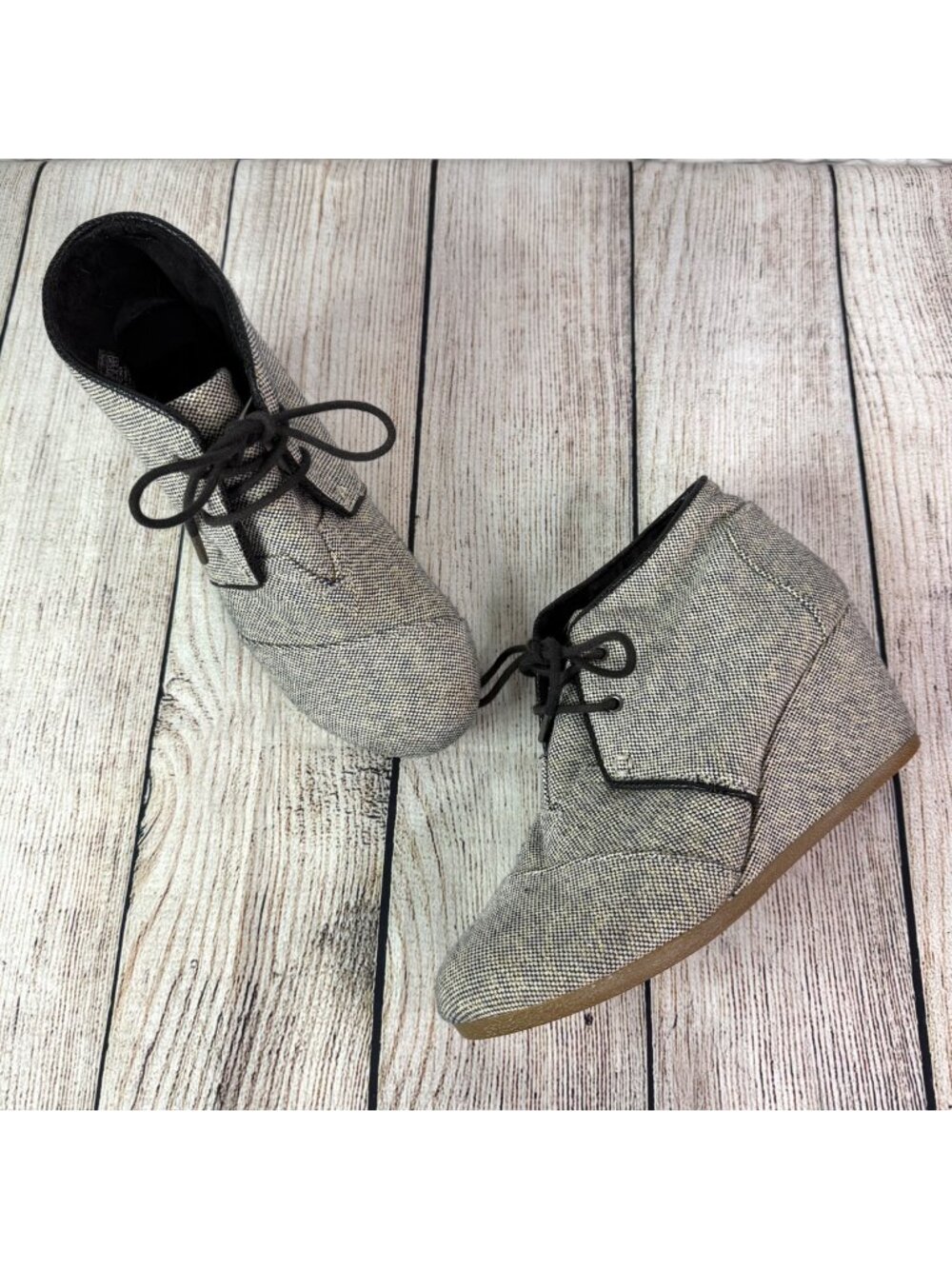 Toms Metallic Linen Desert Wedge Grey Gold Lace Up Size 8
